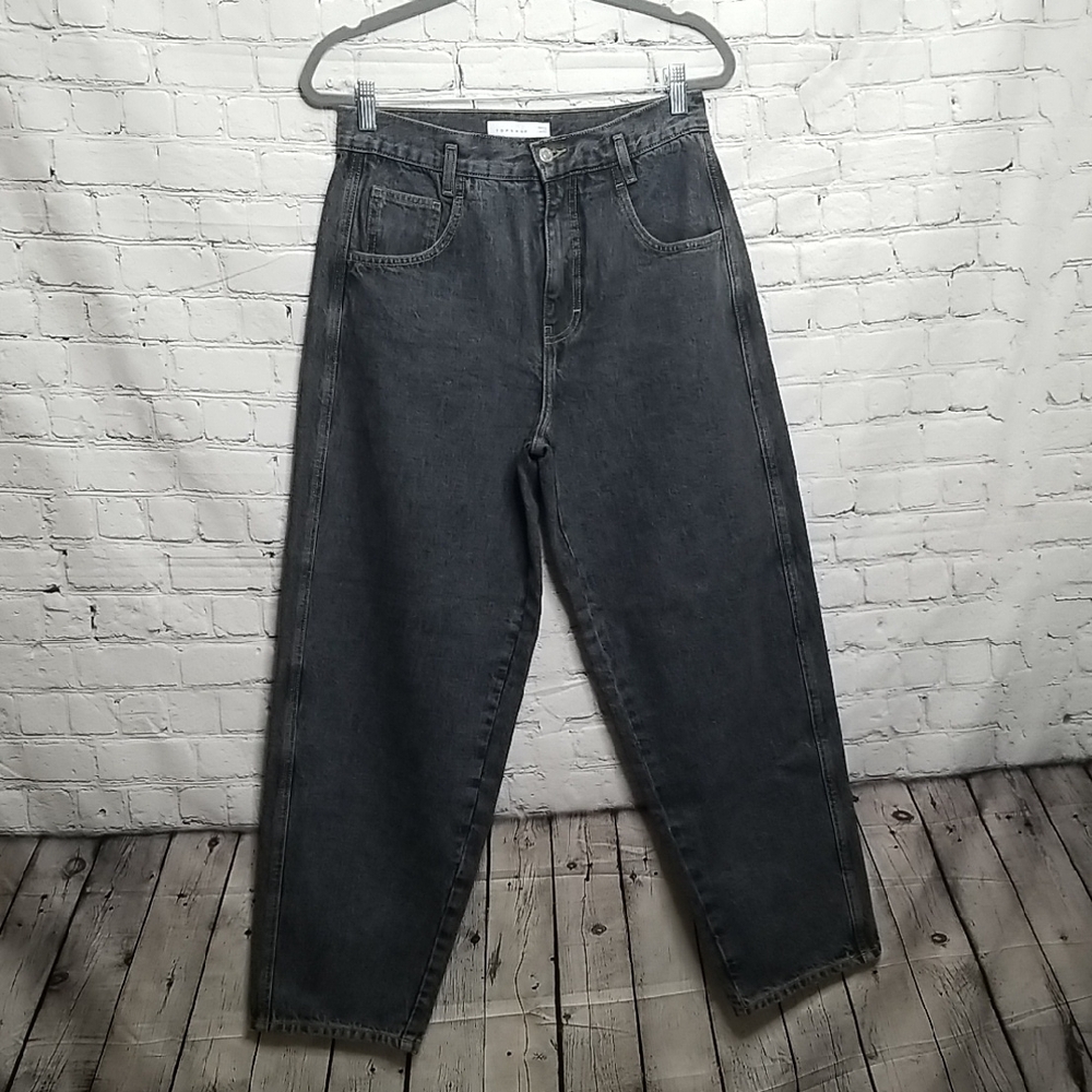 TOPSHOP womens size 6 Black Straight Legl jeans EUC